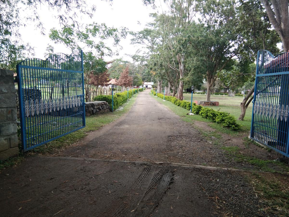 Blue Valley Jungle Resort Nilgiris ภายนอก รูปภาพ