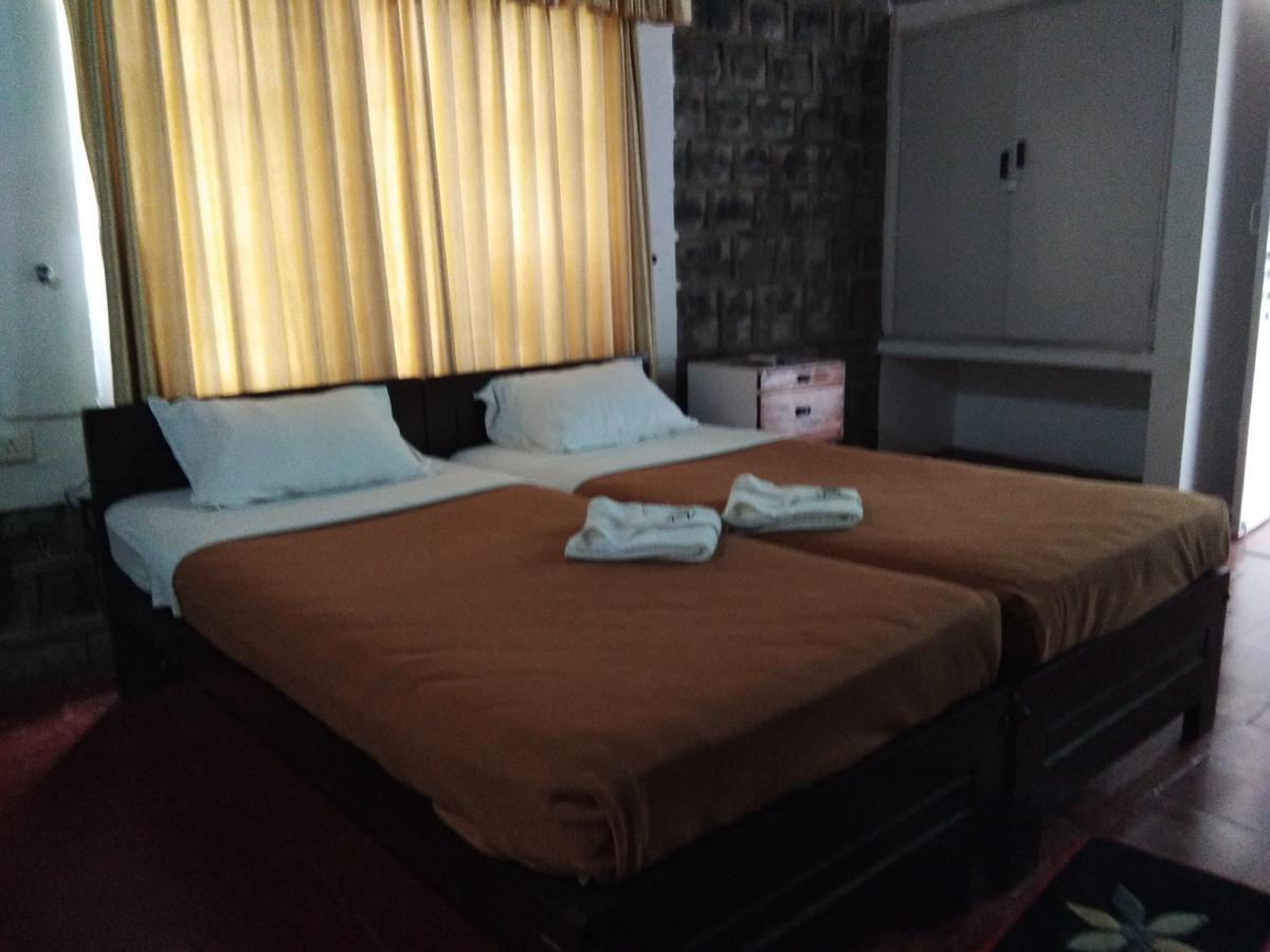 Blue Valley Jungle Resort Nilgiris ภายนอก รูปภาพ